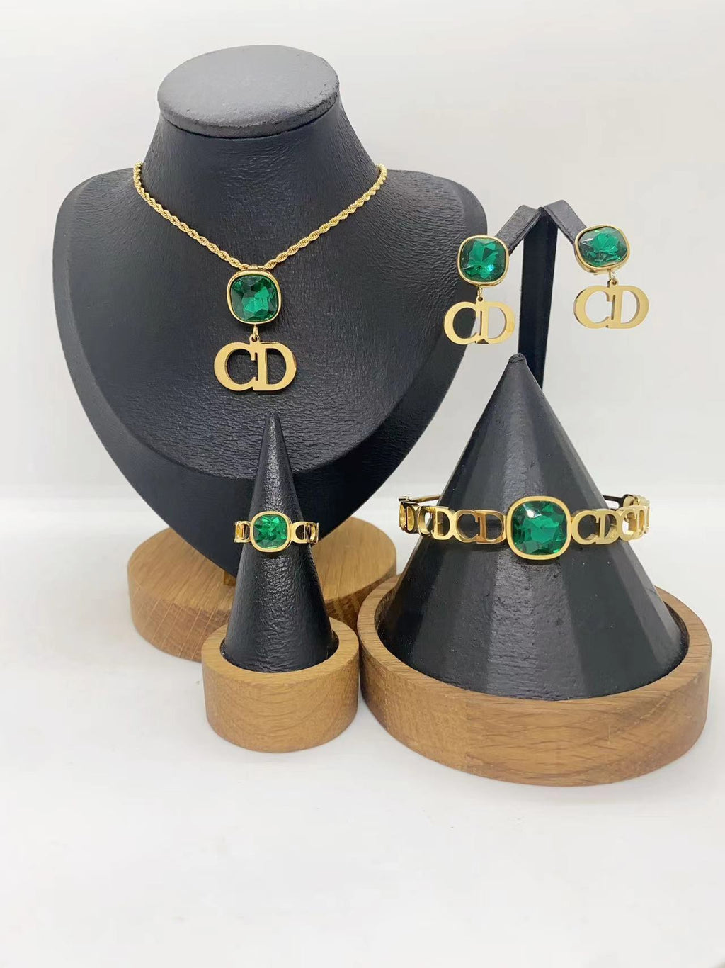 Elegant Gold Crystal Letter Charm Jewelry Set – Necklace, Earrings, Bracelet & Ring