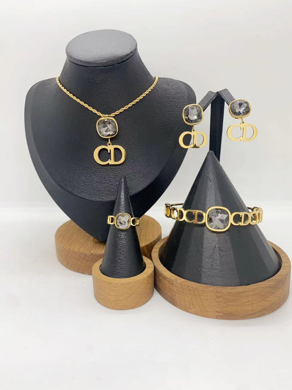 Elegant Gold Crystal Letter Charm Jewelry Set – Necklace, Earrings, Bracelet & Ring