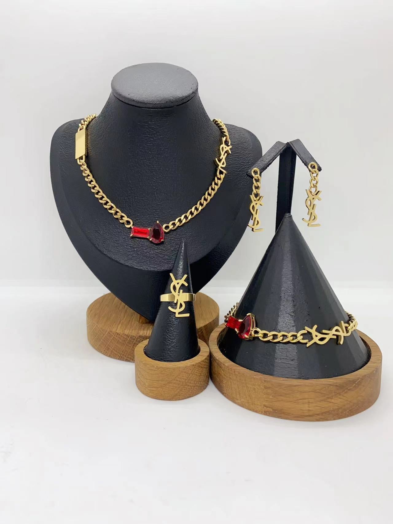 Luxury Gold Heart Link Jewelry Set – Necklace, Bracelet, Ring & Earrings
