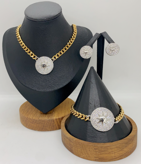 Luxury Gold Cuban Chain Jewelry Set with Engraved Square Pendant