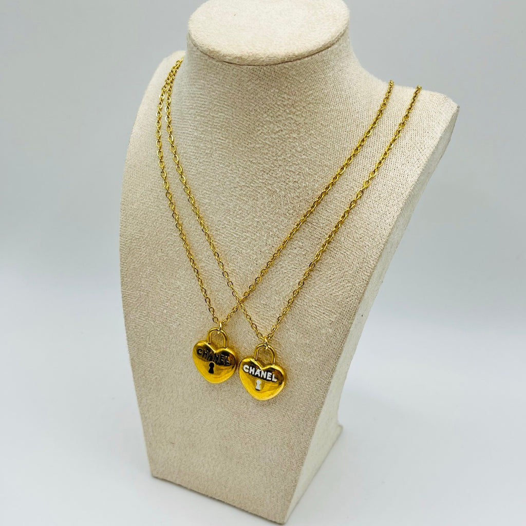 Stylish  Heart Pendant Necklace Set (Dual Design)