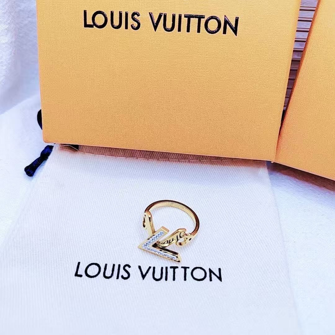 Luxury Gold Initial Ring – Elegant Designer-Inspired Letter Band